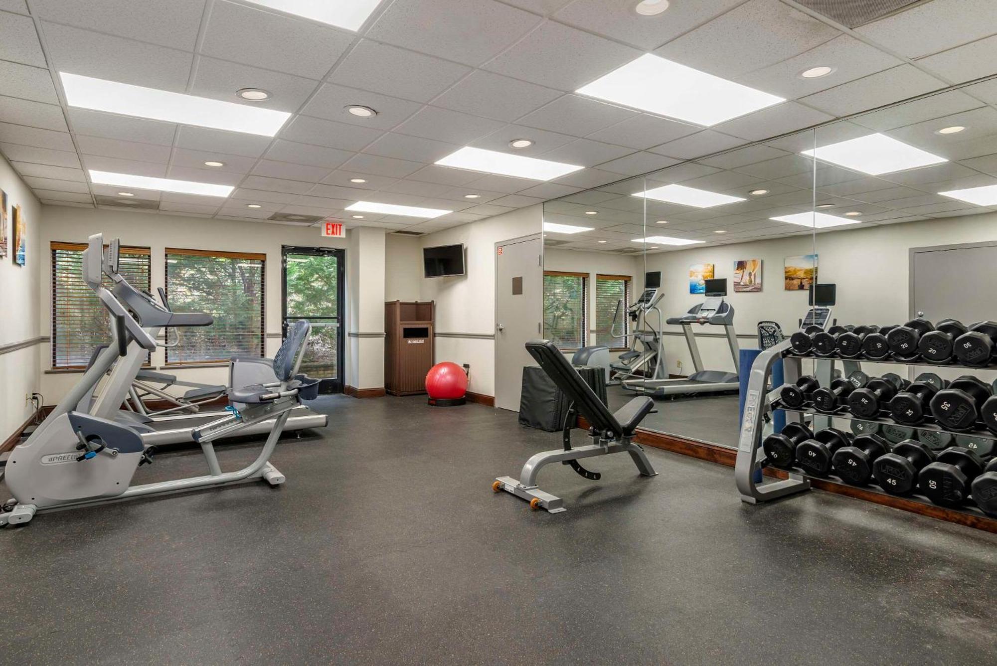 Comfort Inn & Suites Dahlonega University Area Ngoại thất bức ảnh