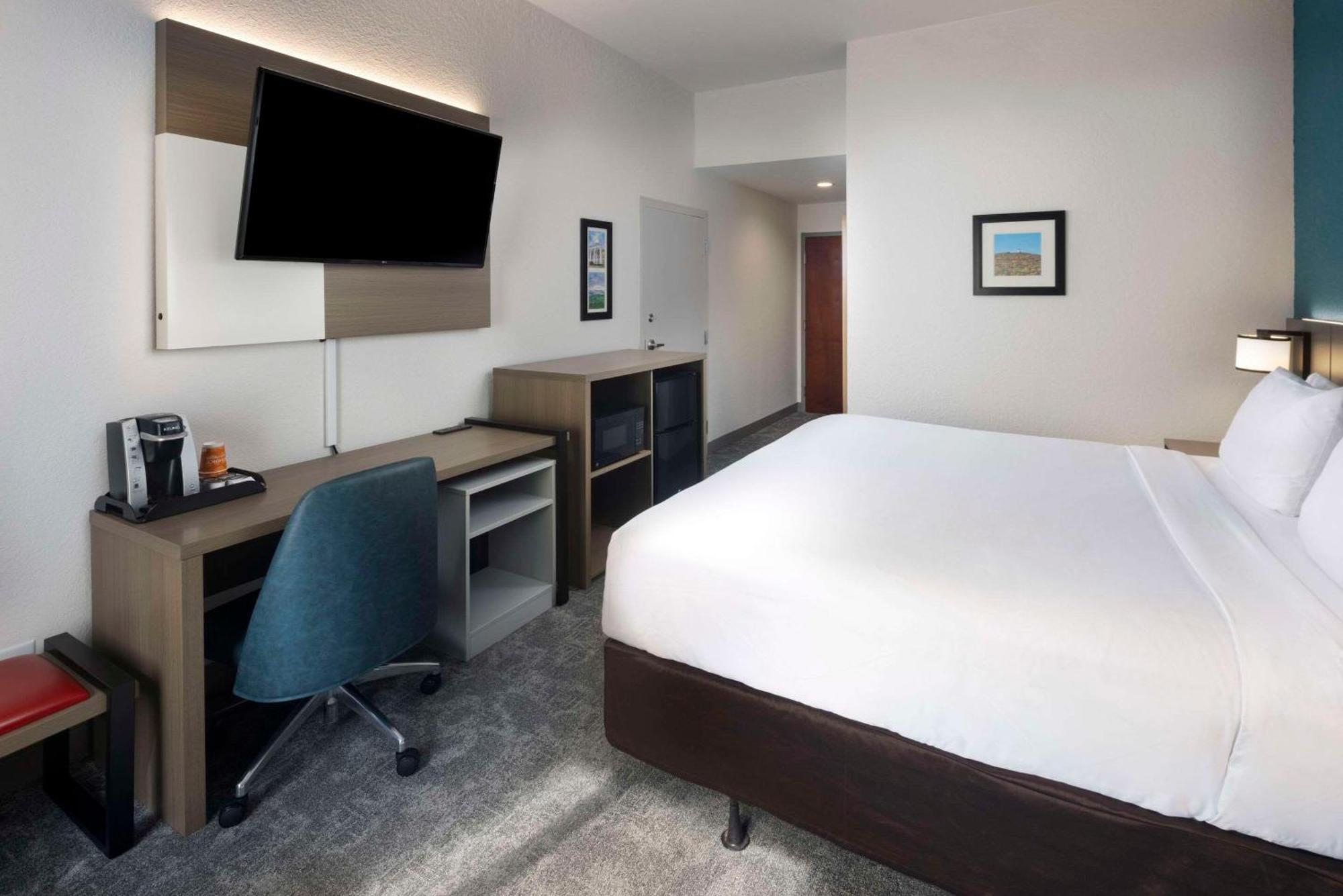 Comfort Inn & Suites Dahlonega University Area Ngoại thất bức ảnh