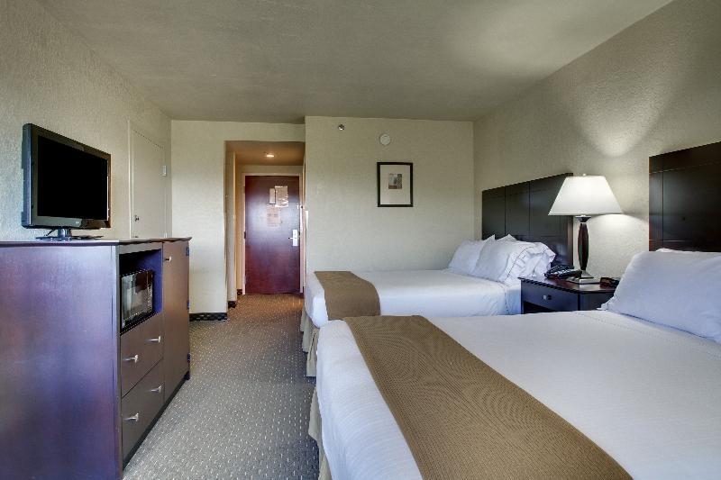 Comfort Inn & Suites Dahlonega University Area Ngoại thất bức ảnh